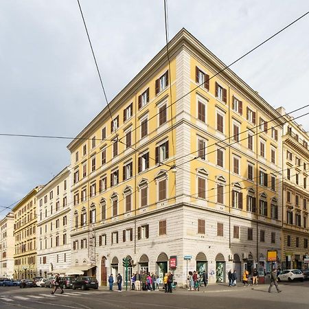La Dolce Vita Farini Roma Esterno foto